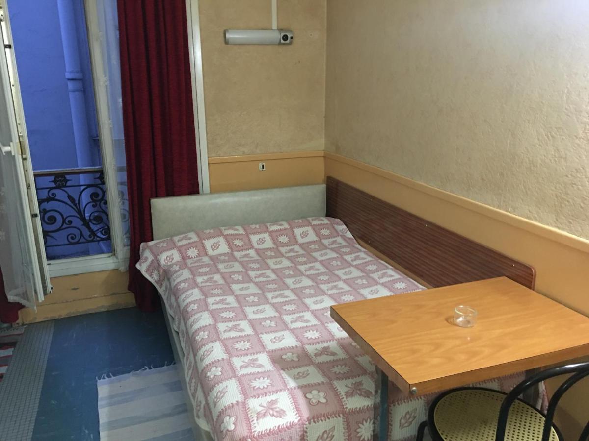 A La Pinte Du Nord Hotell Paris Exteriör bild