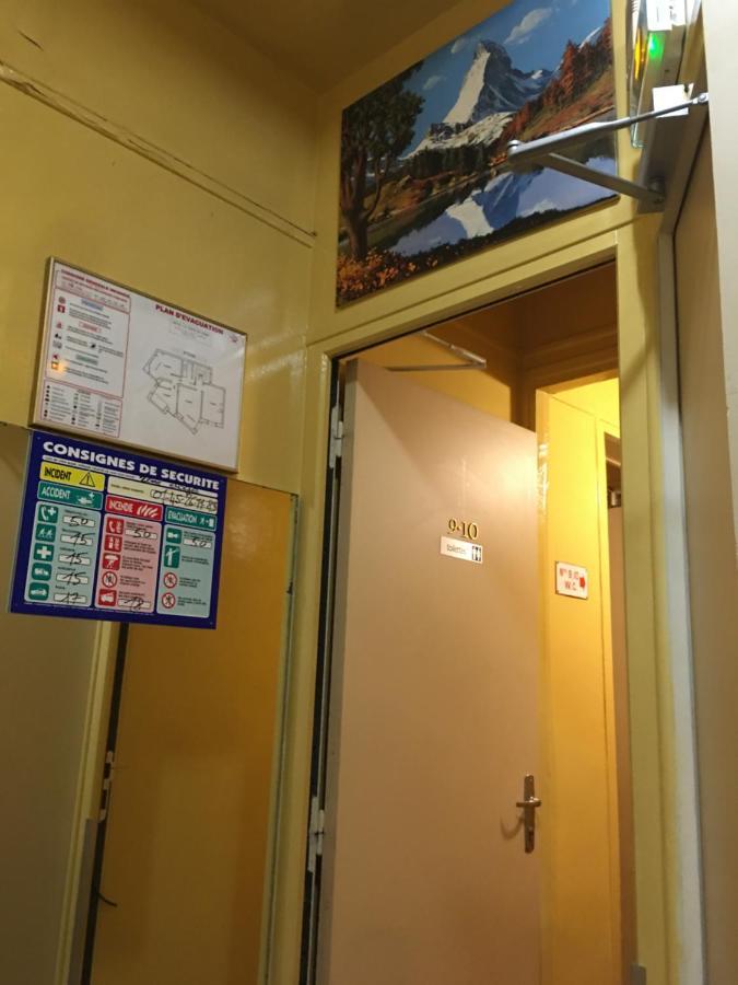 A La Pinte Du Nord Hotell Paris Exteriör bild