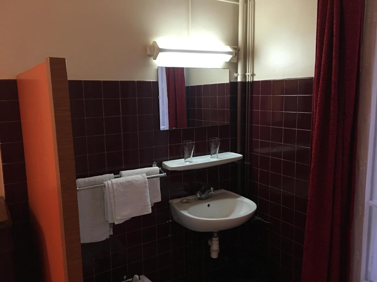 A La Pinte Du Nord Hotell Paris Exteriör bild