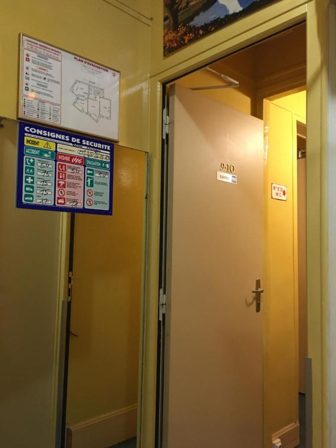 A La Pinte Du Nord Hotell Paris Exteriör bild
